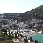 Comfortable 3* Lapad Center