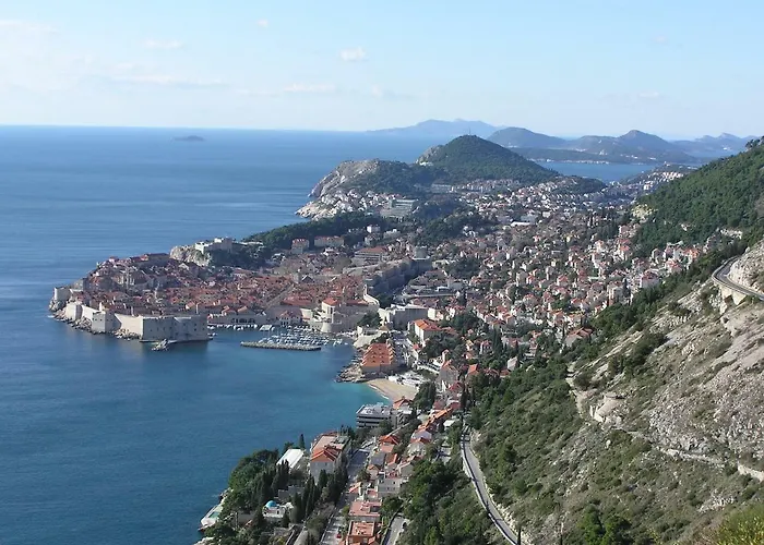 Comfortable 3* Lapad Center