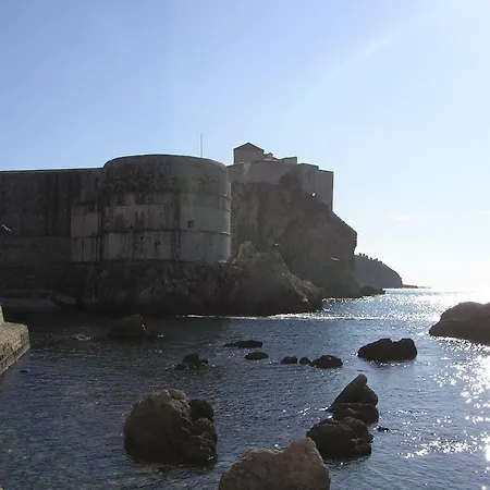 Апартаменты Comfortable 3* Lapad Center *